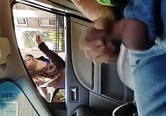 الجحيم ، فيديو سكس عربي بنات بينما كان يتحدث على الهاتف
