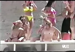 اللباس سكس فيديو عربية والأحذية