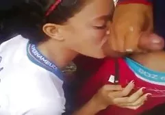 الفتيات فيديوسكس غربي عالية كاملة من الرمال في العالم